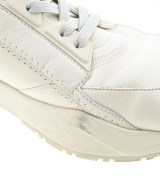 FENDI（フェンディ）スニーカー ベージュ サイズ:-(26.5cm位) メンズ/2200682571012