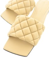 BOTTEGA VENETA（ボッテガヴェネタ）サンダル ベージュ サイズ:38(24.5cm位) レディース/2200623025017