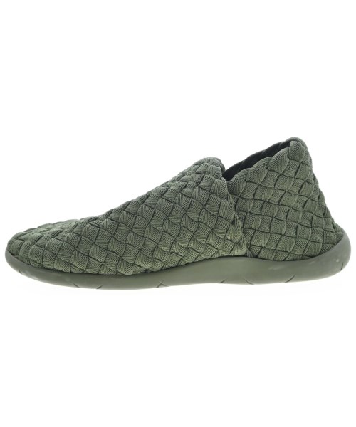 BOTTEGA VENETA（ボッテガヴェネタ）スニーカー カーキ サイズ:EU39(24cm位) メンズ/2200673076045