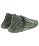 BOTTEGA VENETA（ボッテガヴェネタ）スニーカー カーキ サイズ:EU39(24cm位) メンズ/2200673076045