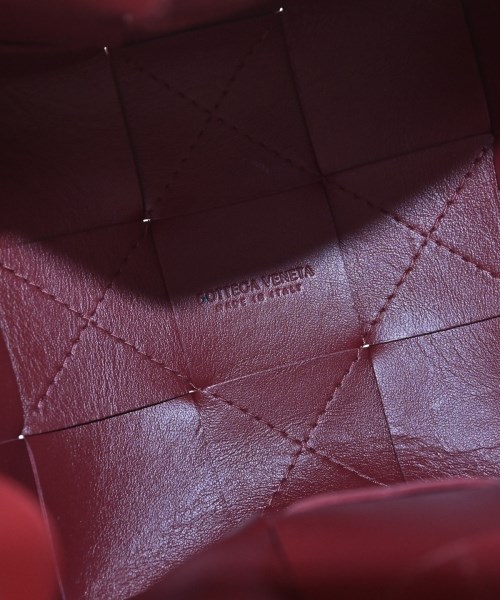 BOTTEGA VENETA（ボッテガヴェネタ）ショルダーバッグ 赤 サイズ:- レディース/2200700190027