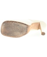 BOTTEGA VENETA（ボッテガヴェネタ）パンプス ベージュ サイズ:EU38 1/2(25cm位) レディース/2200661598047