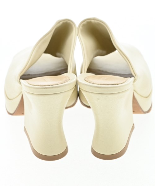 BOTTEGA VENETA（ボッテガヴェネタ）サンダル ベージュ サイズ:EU35 1/2(22cm位) レディース/2200714086156