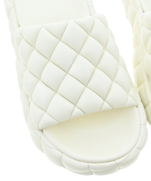 BOTTEGA VENETA（ボッテガヴェネタ）サンダル 白 サイズ:EU37(23.5cm位) レディース/2200718281076