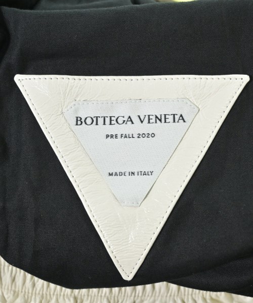 BOTTEGA VENETA（ボッテガヴェネタ）ショートパンツ 白 サイズ:S メンズ/2200645932089