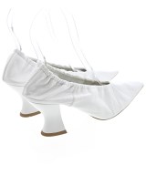 BOTTEGA VENETA（ボッテガヴェネタ）パンプス 白 サイズ:EU37(23.5cm位) レディース/2200702402012