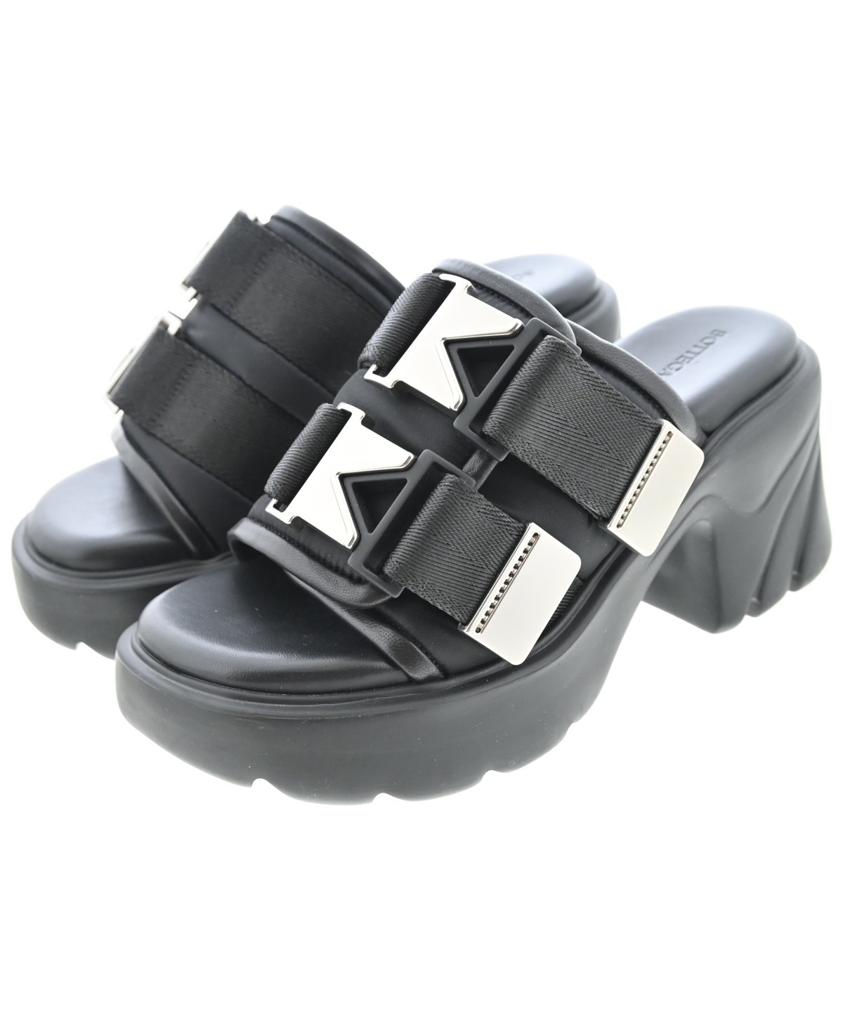 BOTTEGA VENETA（ボッテガヴェネタ）サンダル 黒 サイズ:EU35(21.5cm位
