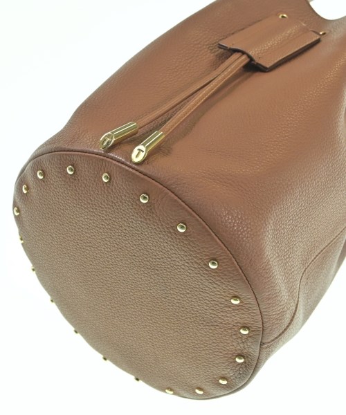 TOD'S（トッズ）ショルダーバッグ 茶 サイズ:- レディース/2200660579023