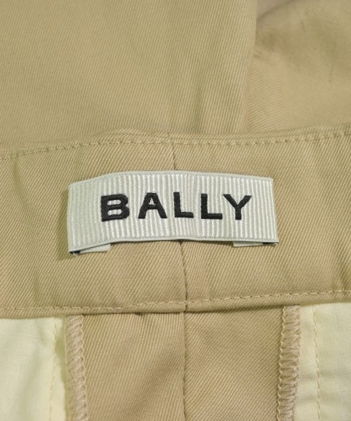 BALLY（バリー）ショートパンツ ベージュ サイズ:48(L位) メンズ/2200615845104
