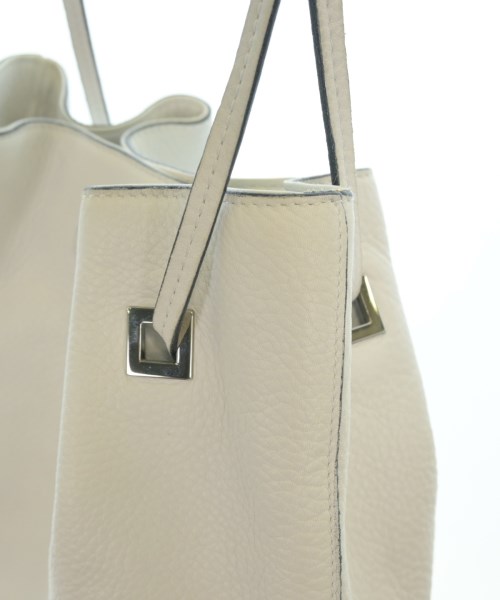 BALLY（バリー）ショルダーバッグ 白 サイズ:- レディース/2200681790261