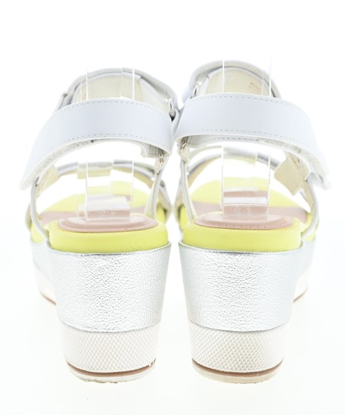 COLE HAAN（コールハーン）サンダル 白 サイズ:US7(24cm位) レディース/2200659752024