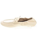 COLE HAAN（コールハーン）ドレスシューズ/ローファー ベージュ サイズ:US6 1/2(23.5cm位) レディース/2200686699200