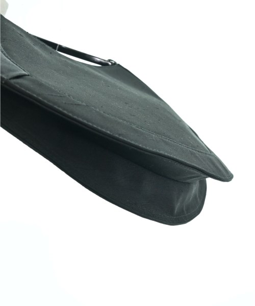 GIORGIO ARMANI（ジョルジオアルマーニ）ハンドバッグ 黒 サイズ:- レディース/2200633034412