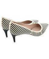 GIORGIO ARMANI（ジョルジオアルマーニ）パンプス 白 サイズ:EU39(25.5cm位) レディース/2200624084167