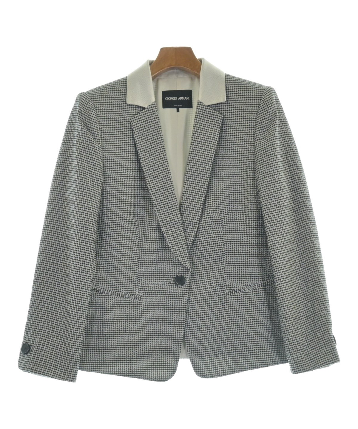 GIORGIO ARMANI（ジョルジオアルマーニ）カジュアルジャケット 白 