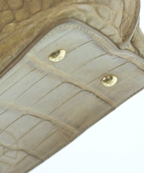 GIORGIO ARMANI（ジョルジオアルマーニ）ハンドバッグ ベージュ サイズ:- レディース/2200649713097