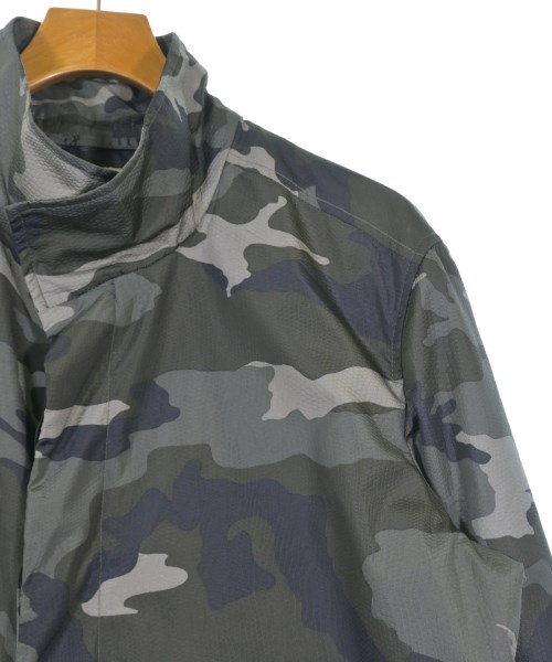 EMPORIO ARMANI（エンポリオアルマーニ）その他 カーキ サイズ:50(XL位) メンズ/2200644232098