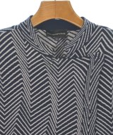 EMPORIO ARMANI（エンポリオアルマーニ）カジュアルジャケット 紺 サイズ:38(S位) レディース/2200622003030