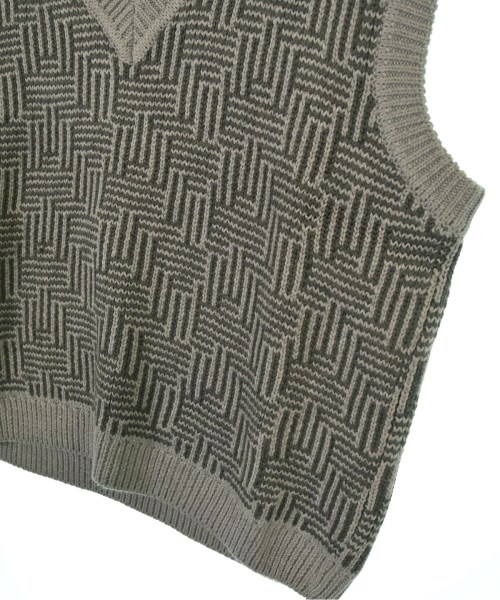 EMPORIO ARMANI（エンポリオアルマーニ）ベスト グレー サイズ:L メンズ/2200661596210