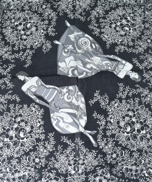 GIANNI VERSACE（ジャンニヴェルサーチ）ストール 黒 サイズ:- レディース/2200629679580