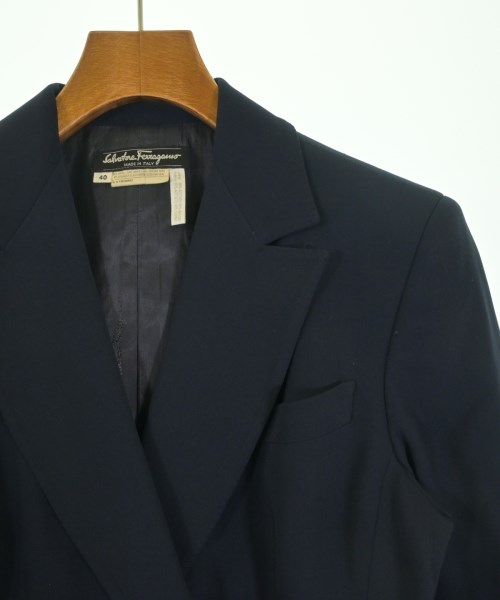 Salvatore Ferragamo（サルバトーレフェラガモ）カジュアルジャケット 紺 サイズ:40(M位) レディース/2200638772036