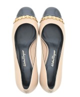 Salvatore Ferragamo（サルバトーレフェラガモ）パンプス ベージュ サイズ:6 1/2(24cm位) レディース/2200641684050