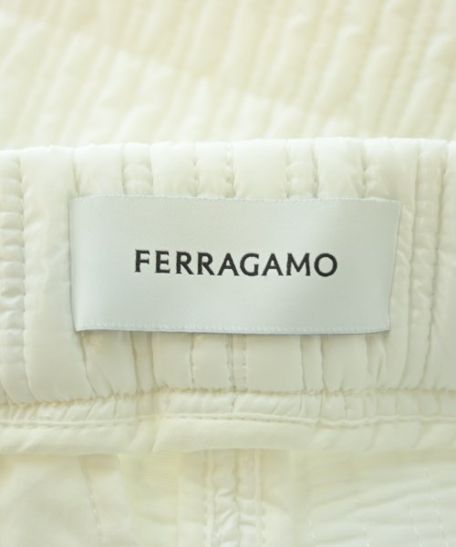 Salvatore Ferragamo（サルバトーレフェラガモ）その他 白 サイズ:40(M位) レディース/2200624099062