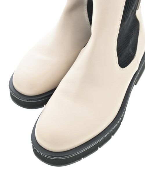 Salvatore Ferragamo（サルバトーレフェラガモ）ブーツ ベージュ サイズ:6(23.5cm位) レディース/2200629249103