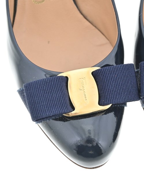 Salvatore Ferragamo（サルバトーレフェラガモ）パンプス 紺 サイズ:5 1/2(23cm位) レディース/2200630168028