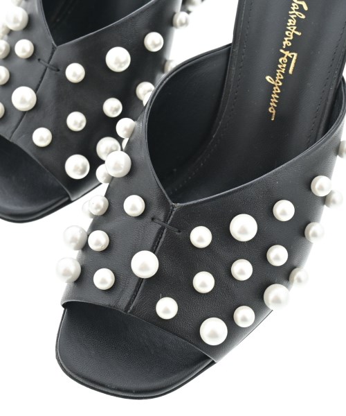 Salvatore Ferragamo（サルバトーレフェラガモ）サンダル 黒 サイズ:6 1/2(24cm位) レディース/2200631903017