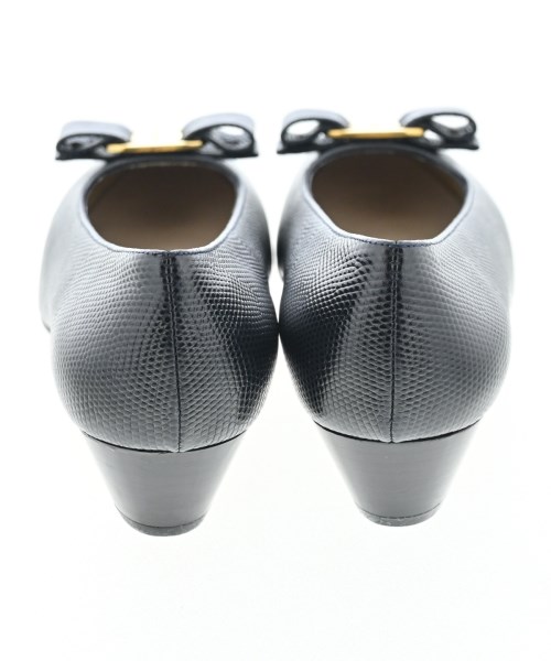 Salvatore Ferragamo（サルバトーレフェラガモ）パンプス 紺 サイズ:7 1/2(25cm位) レディース/2200633876050
