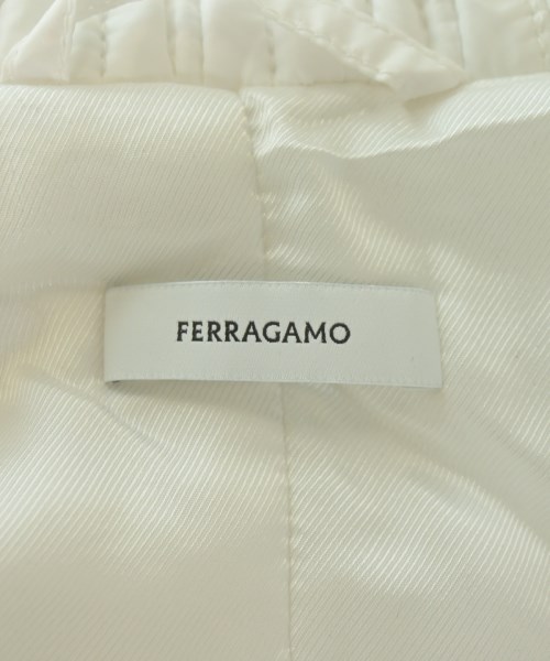 Salvatore Ferragamo（サルバトーレフェラガモ）その他 白 サイズ:38(S位) レディース/2200610478024