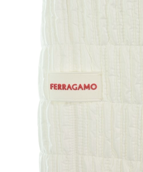 Salvatore Ferragamo（サルバトーレフェラガモ）その他 白 サイズ:38(S位) レディース/2200610478024