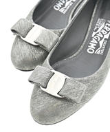 Salvatore Ferragamo（サルバトーレフェラガモ）パンプス グレー サイズ:4(21.5cm位) レディース/2200611411044