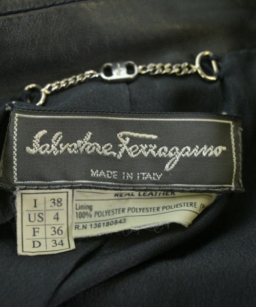 Salvatore Ferragamo（サルバトーレフェラガモ）カジュアルジャケット 黒 サイズ:38(S位) レディース/2200612582040