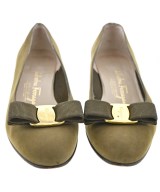 Salvatore Ferragamo（サルバトーレフェラガモ）パンプス カーキ サイズ:6 1/2(24cm位) レディース/2200607425062