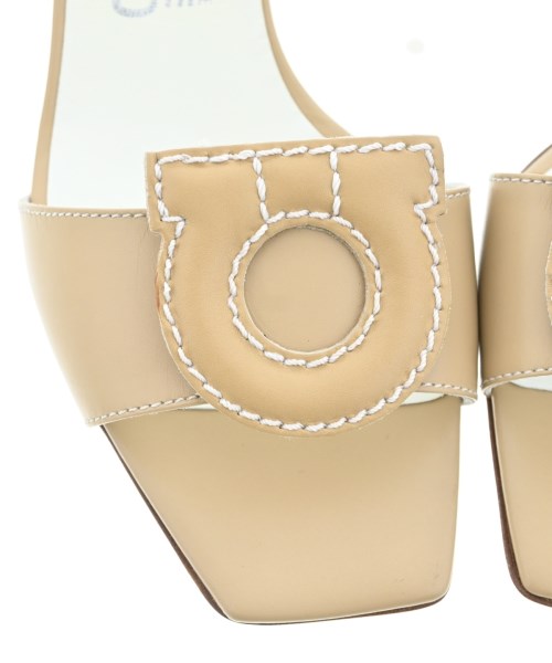Salvatore Ferragamo（サルバトーレフェラガモ）サンダル ベージュ サイズ:7(24.5cm位) レディース/2200671857011