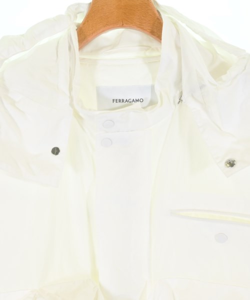 Salvatore Ferragamo（サルバトーレフェラガモ）マウンテンパーカー 白 サイズ:50(XL位) メンズ/2200674926028