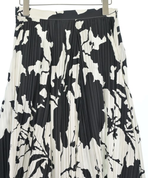 Salvatore Ferragamo（サルバトーレフェラガモ）ロング・マキシ丈スカート 白 サイズ:38(S位) レディース/2200675332026