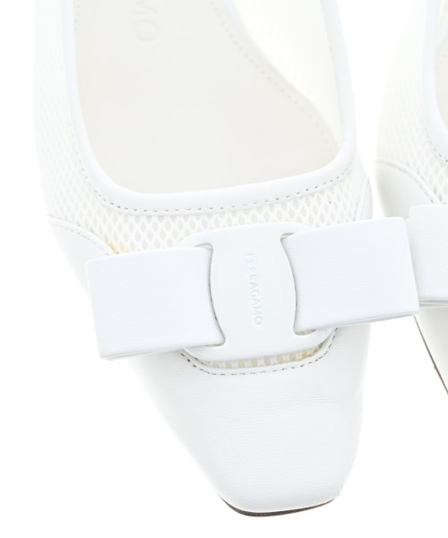 Salvatore Ferragamo（サルバトーレフェラガモ）パンプス 白 サイズ:4(21.5cm位) レディース/2200676924220