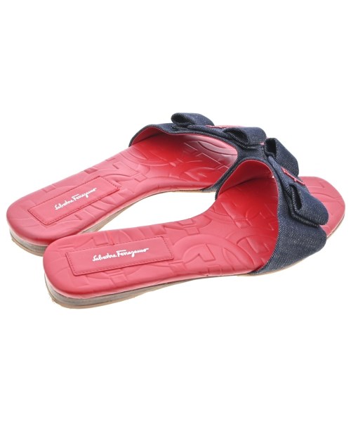 Salvatore Ferragamo（サルバトーレフェラガモ）サンダル 紺 サイズ:9(26cm位) レディース/2200679975496