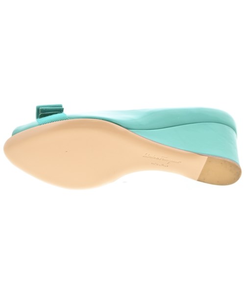 Salvatore Ferragamo（サルバトーレフェラガモ）パンプス 緑 サイズ:5 1/2(23cm位) レディース/2200696082016