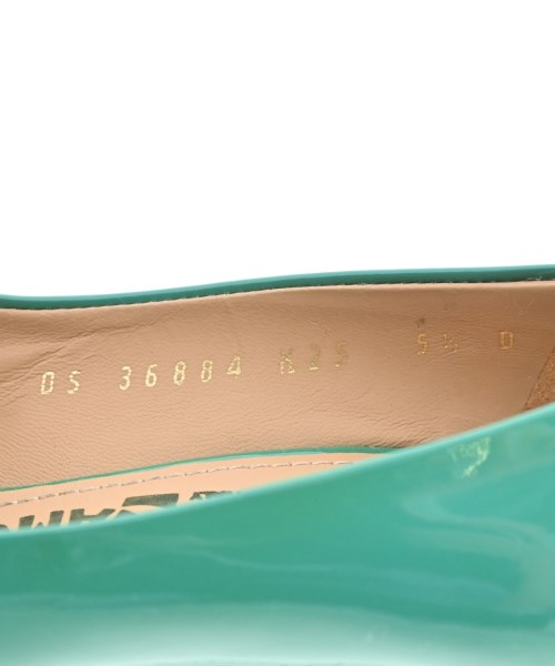 Salvatore Ferragamo（サルバトーレフェラガモ）パンプス 緑 サイズ:5 1/2(23cm位) レディース/2200696082016