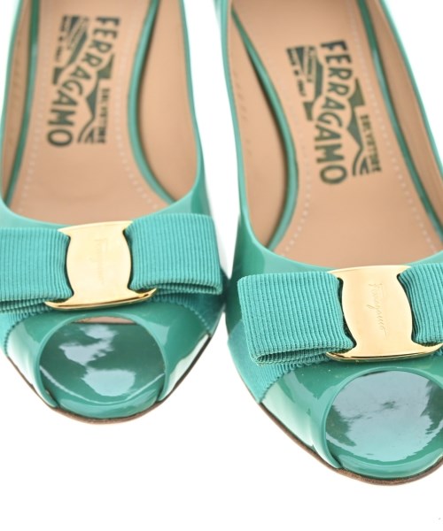 Salvatore Ferragamo（サルバトーレフェラガモ）パンプス 緑 サイズ:5 1/2(23cm位) レディース/2200696082016