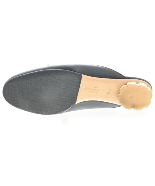 Salvatore Ferragamo（サルバトーレフェラガモ）サンダル 黒 サイズ:6 1/2(24cm位) レディース/2200693532040