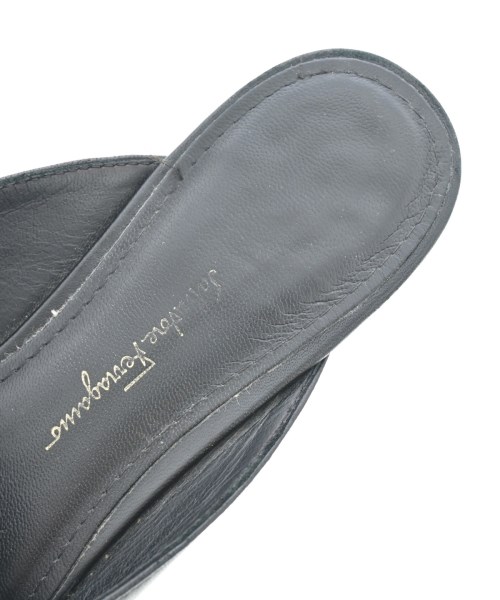 Salvatore Ferragamo（サルバトーレフェラガモ）サンダル 黒 サイズ:6 1/2(24cm位) レディース/2200693532040