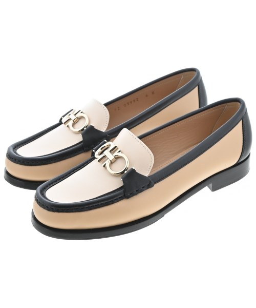 Salvatore Ferragamo(サルバトーレフェラガモ)ドレスシューズ/ローファー ベージュ サイズ:6(23.5cm位)/2200694362318