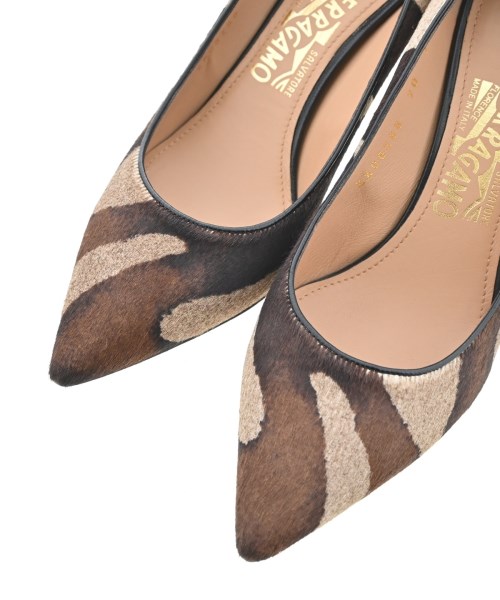 Salvatore Ferragamo（サルバトーレフェラガモ）パンプス ベージュ サイズ:7 1/2(25cm位) レディース/2200699582056