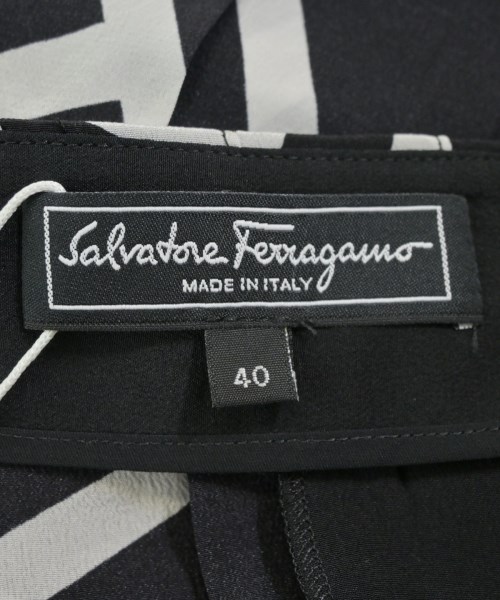 Salvatore Ferragamo（サルバトーレフェラガモ）ひざ丈スカート 黒 サイズ:40(M位) レディース/2200637068086