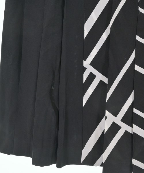 Salvatore Ferragamo（サルバトーレフェラガモ）ひざ丈スカート 黒 サイズ:40(M位) レディース/2200637068086